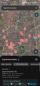 Filtro de reseñas por volumen en Google Maps para supermercados en Madrid mostrando el umbral de 300 reseñas o más